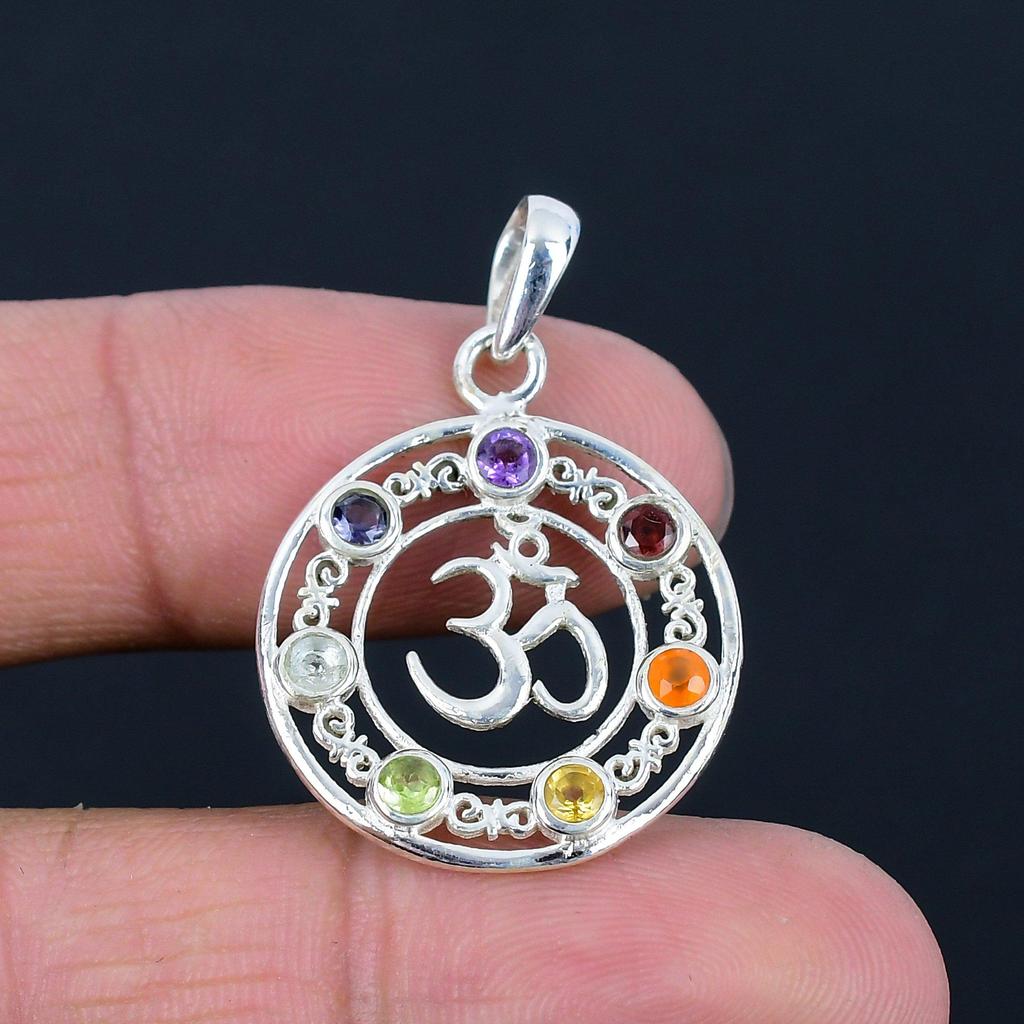 Naturalny wisiorek z kamieniem szlachetnym Seven Chakra Om Shiva, srebro próby 925, ręcznie robiony wisiorek, prezent na Walentynki