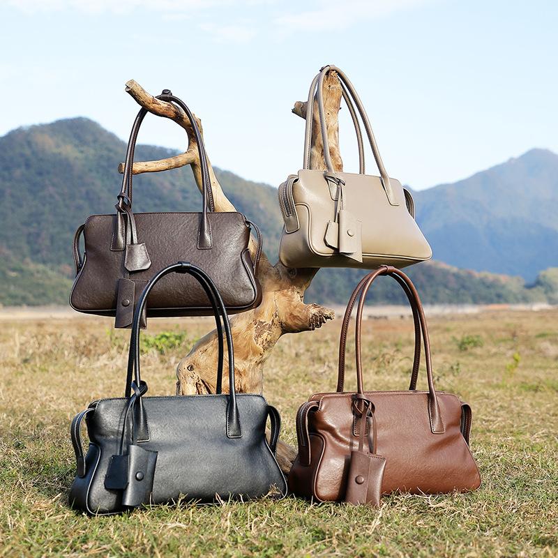 Retro Trendy One Shoulder Underarm Niche Leather Bag for Women  New Vegetable Tanned Cowhide Hand Pillow Bag