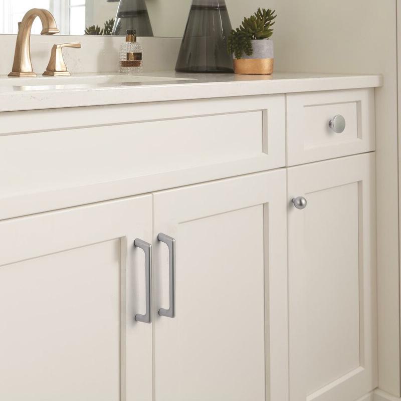 Modern Gold and Black Zinc Alloy Cabinet and Wardrobe Door Handles