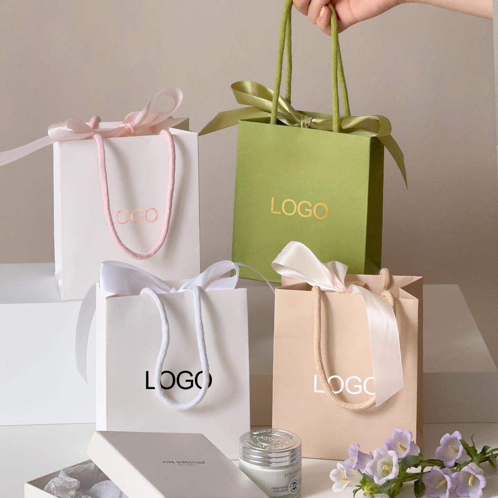 Small Business Accept Art Paper Material Luxury Gift Paper Bag Green Color Bows Handle Custom Paper Bag With Personal Logo Print