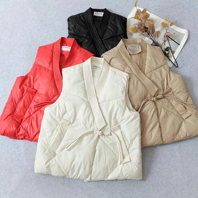 Women's Artistic Retro Frog Button Cotton Vest - Autumn/Winter 2026 Slimming, Stylish, Versatile, Loose Fit