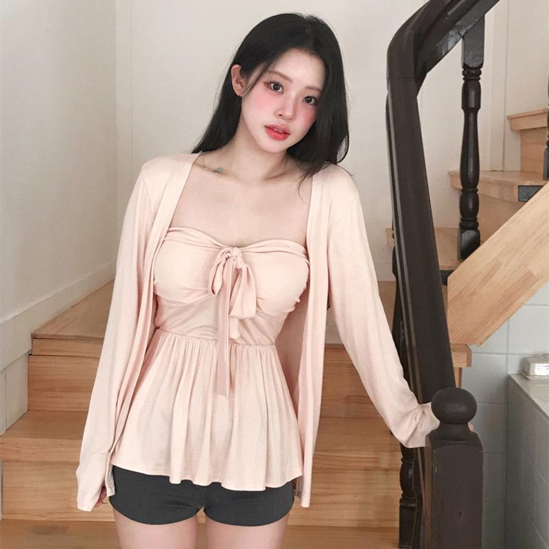 Conjunto de Top sin Mangas con Tirantes Chic de Dongdaemun Coreano y Cárdigan de Manga Larga