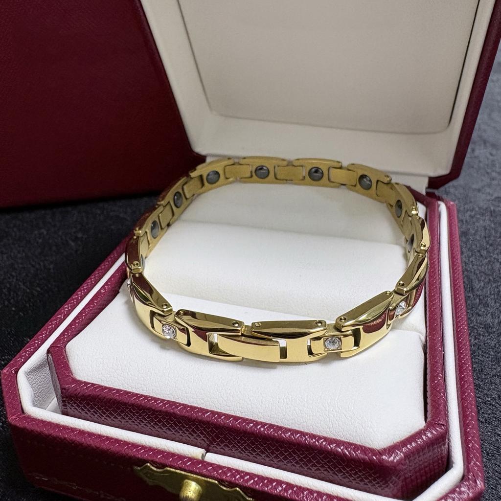 Large White Diamond Bracelet Golden Silver Black Chains Three-color Precision Crafted Version Daily Wear, Non-allergenic Material