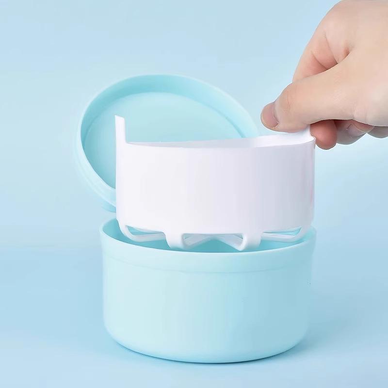 Newcomer 1.13 Portable Denture & Mouthguard Storage Case