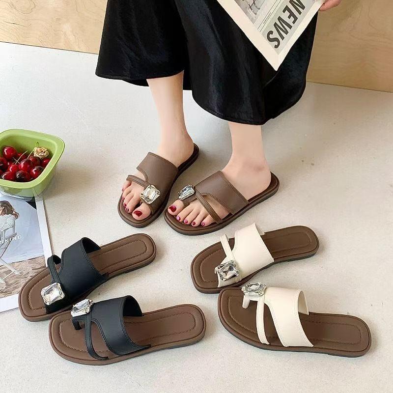 New slippers women's summer fashion flat bottom one-word drag versatile simple set toe cool slippers beach drag women