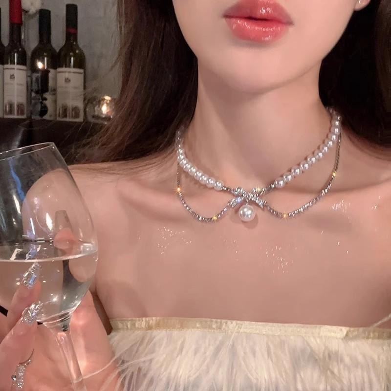 Light Luxury Niche High-end Pearl Necklace Women's Fashion Versatile Temperament Titanium Steel Clavicle Chain Internet Celebrity Necklace