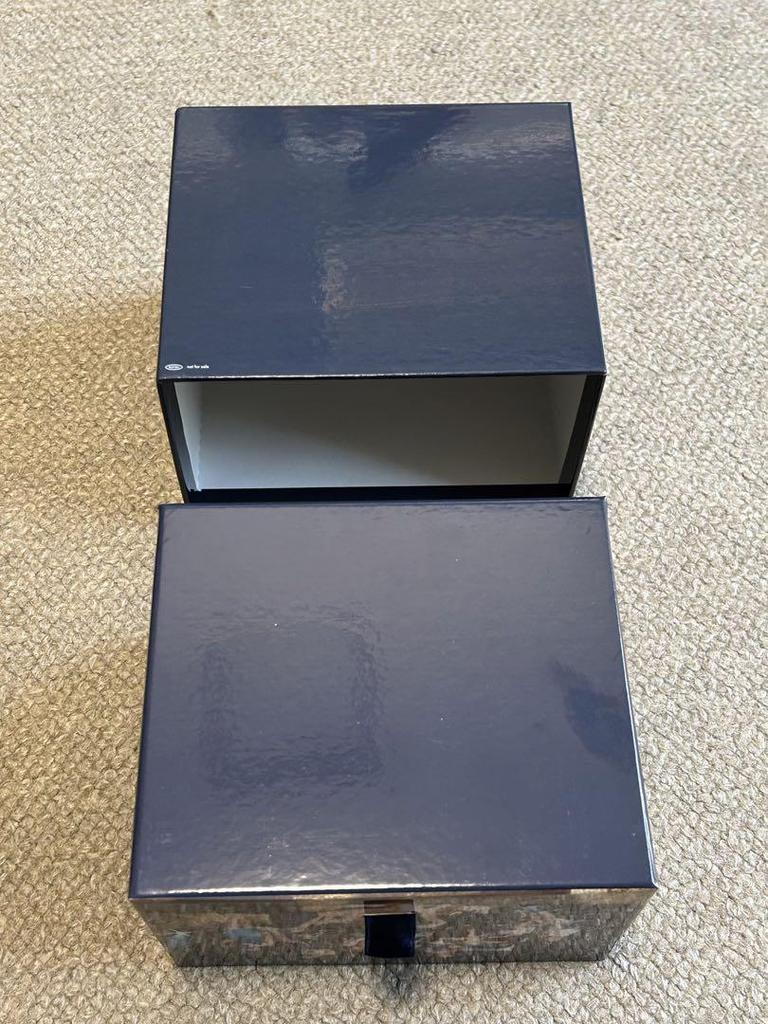 [USED] NiziU CLAP CLAP 9-CD set with storage box