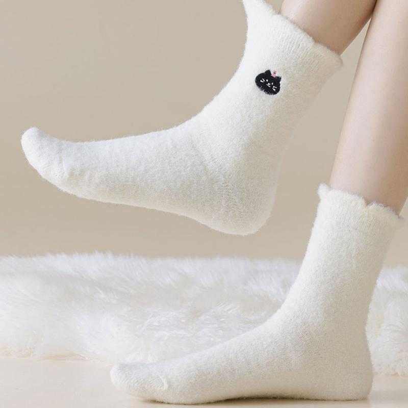 5Pairs Women's Cute Cartoon Pattern Mid-tube Socks Autumn Winter Thickened Warm Floor Socks
