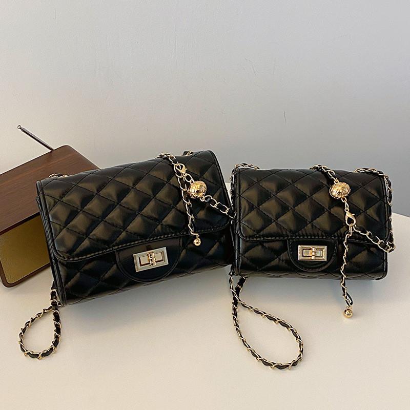 Unique And Chic Women s Crossbody Bag 2024 New Arrival Small Square Bag Pu Material Fashionable Shoulder Bag S чёрный