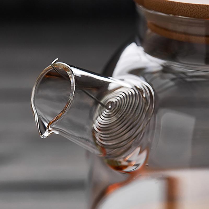 Heat-Resistant Glass Tea Set: Large Capacity Cold Water Pitcher with Short Spout and Bamboo Lid