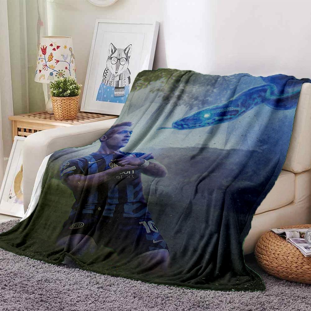 Football Player Action Blankets Flannel Printed Breathable Warm Throw Blanket for Home Office Bedspreads 0708a56