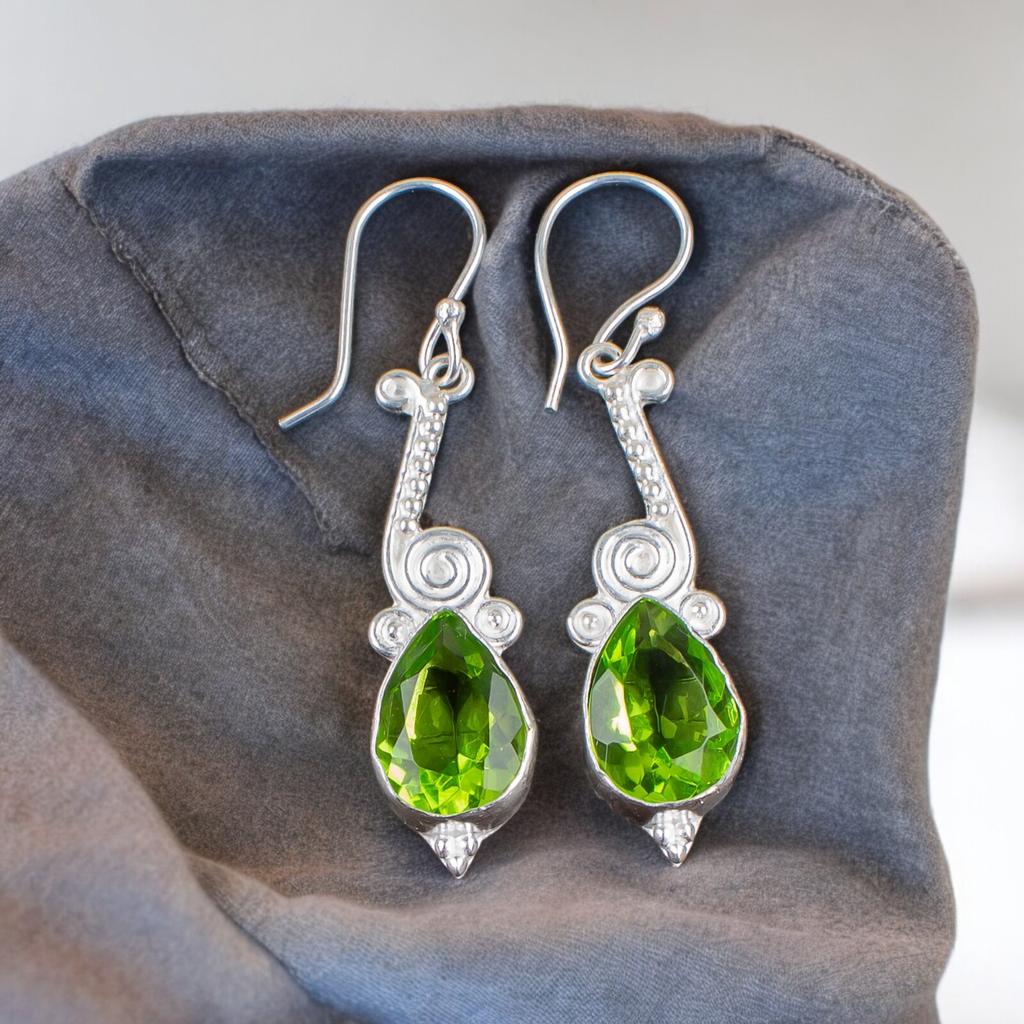 Natural  Peridot Gemstone 925 Sterling Silver Disigner Jewelry Earrings For Gift EE-37-4
