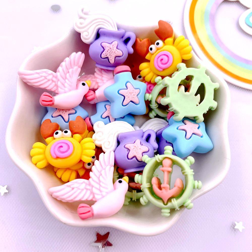 Harz Bunt Mini Krabbe Fliegender Vogel Bootshaken Treibflasche Flatback Stein 20 STÜCKE Sammelalbum DIY Haarnadel Dekor Figuren Handwerk