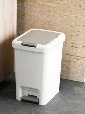 Plastic Foot Pedal Trash Can for Use In Bathroom, Kitchen, Living Room, Dorm, Office Trash Bin