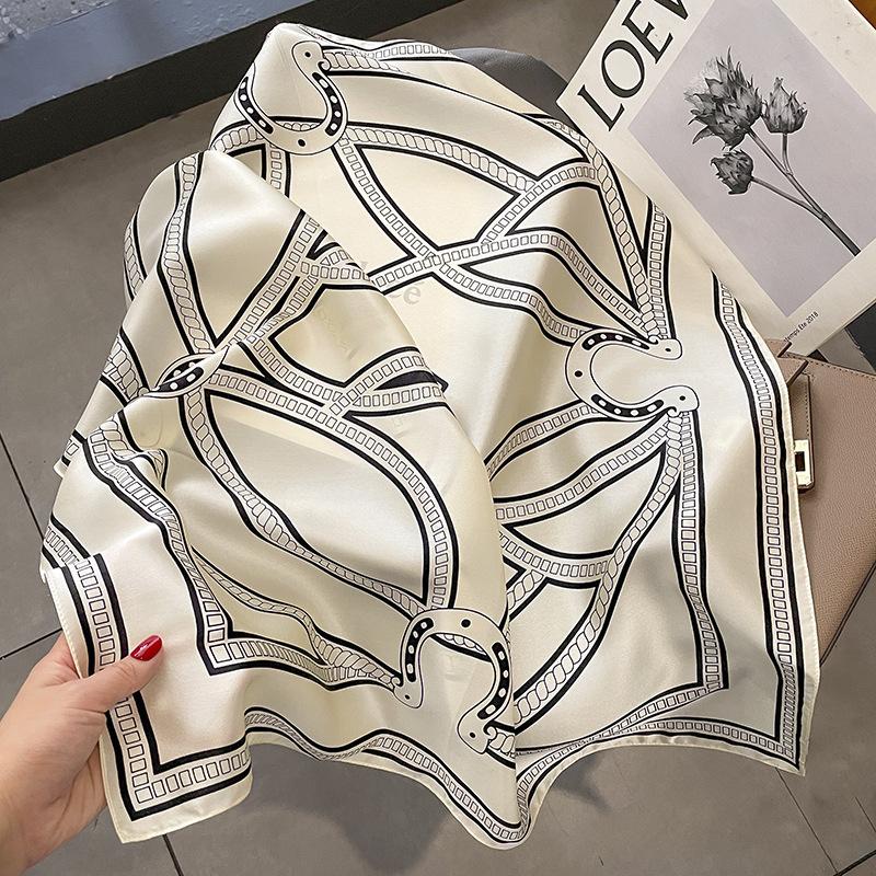 

Natural Silk Square Scarf Women Foulard High Quality Bandana Scarves Female Neckerchief Popular Headkerchief Shawl Wrap Real silk 65x65cm