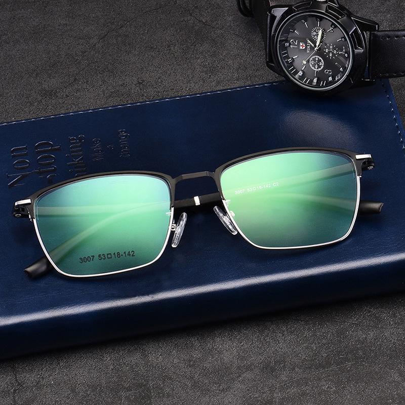 3007 Men's Retro Full-Rim Eyeglasses: Plastic/Steel Myopia Frame with Metal Half-Titanium Design