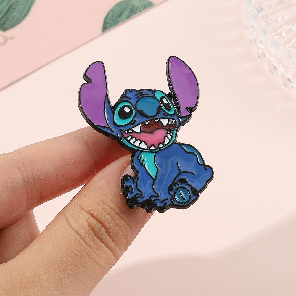 Cartoon Cute, Stitch Brooch, European and American Anime Star Baby Stitch Cos Yoda, Metal Badge