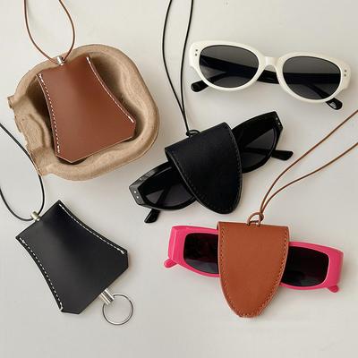 Brillenaufbewahrungstasche Anhänger Unisex Lederetui Abdeckung Sonnenbrille Schlüsseletui Box Kette Lesen Tragbare bunte Tasche Halskette