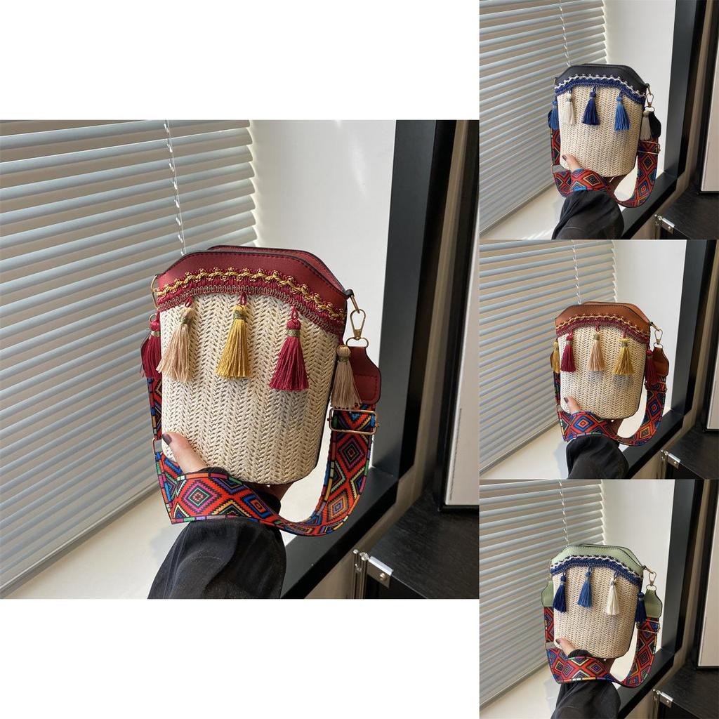 Ethnic Style Woven Bucket Bag With Tassels For Daily Casual Wear