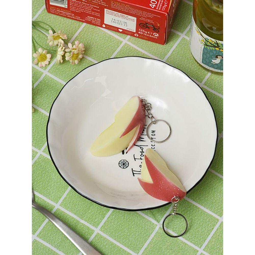 

briskstyle carved apple shaped keychain single type