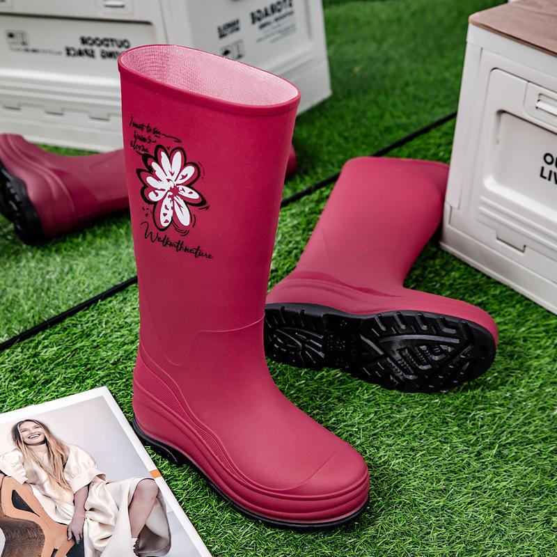 New non-slip water shoes fashionable women's tall rain shoes comfortable medium tube velvet rain boots outdoor adult rubber shoes fashionable