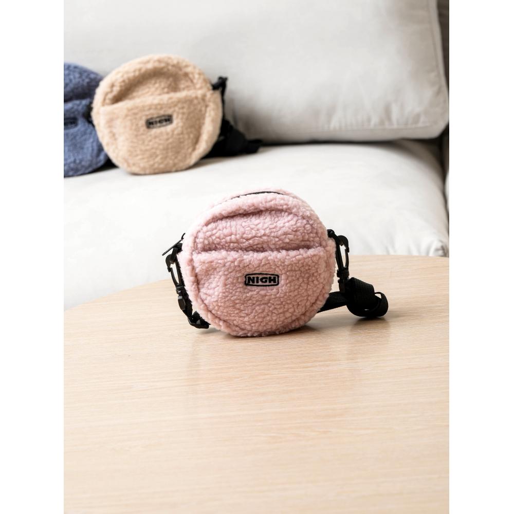 

Daiso Poggle Round Bag blue letterpress