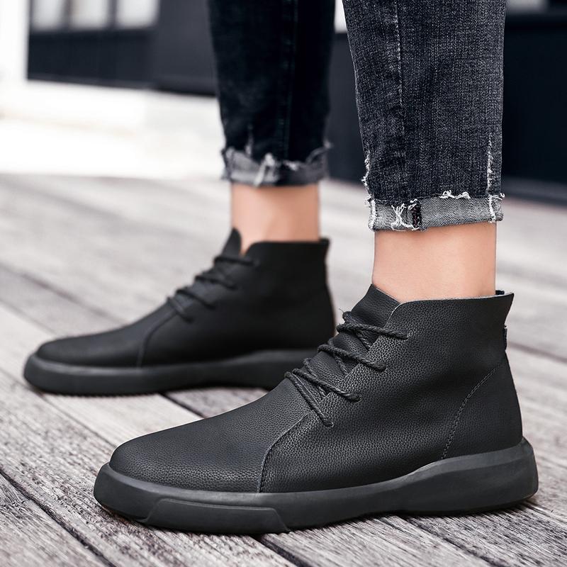 New Luxury Genuine Leather Lace Up Mid Top Boots Men Chelsea Boots Motorcycle Outdoor Cow Sole Shoes British Work Shoes Male
