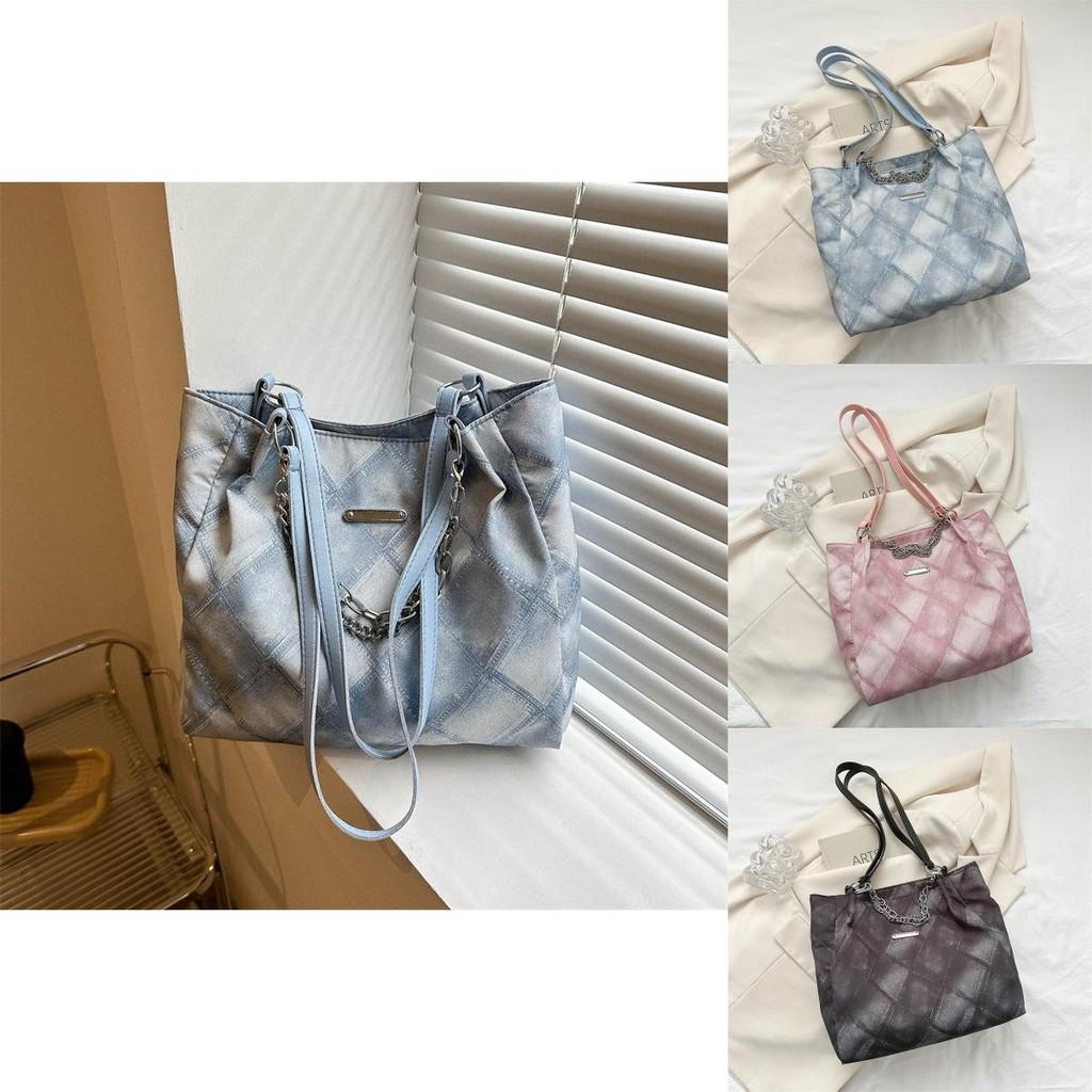 Trendy Large Capacity Women's Tote Bag In Fashionable Colors For Everyday Use And Casual Outings