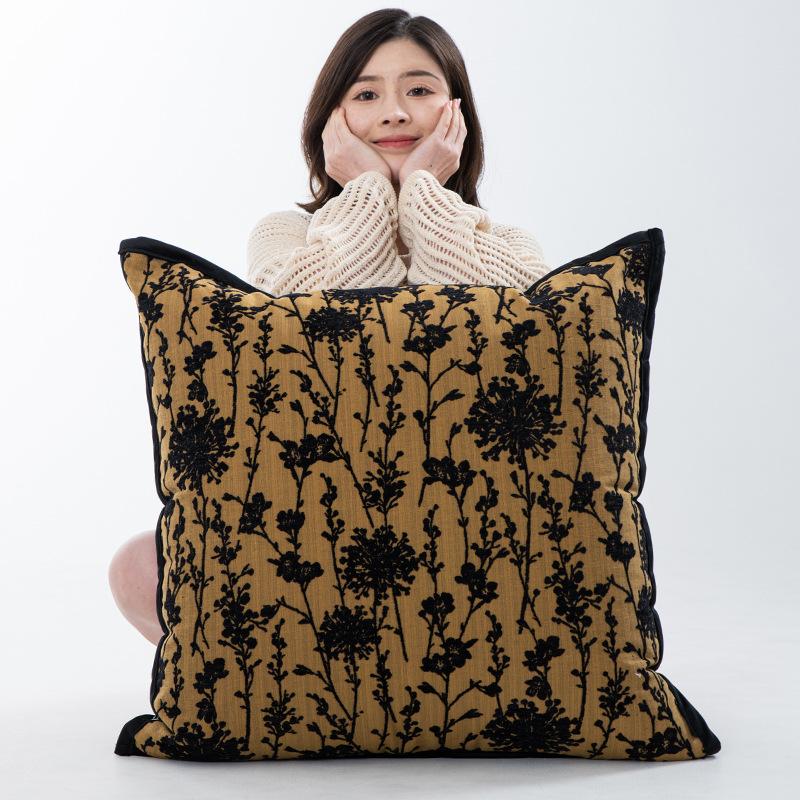 Medieval Style B & B Hotel Throw Pillow Cushion Sofa Living Room Pillowcase Backrest Pad - Soft Fabric Decorative Cushion