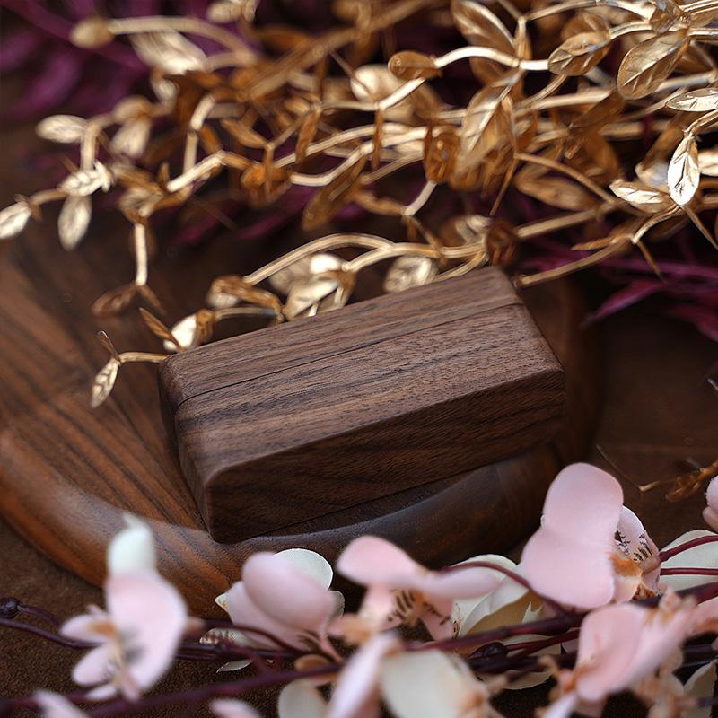 1PC Ring Earring Holder for Wedding Proposal Soft Lining Double Slot Walnut Wooden Romantic Ring Box Gift Display Packaging Case