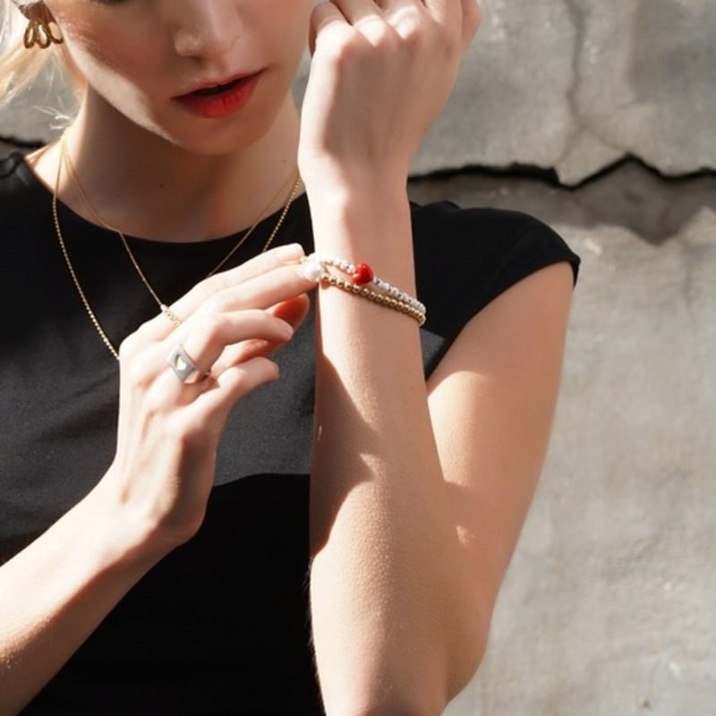 BONBEAU Herzpunkt niedliche Perlen Armband Blau rote Herzperlen Armband