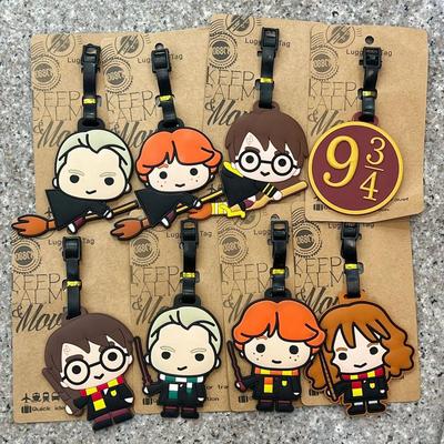 Etichetta per bagagli Accademia di Magia di Harry Potter: Design di Hermione e Ron