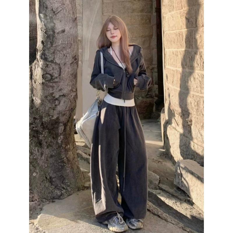 Women's American Street Style Hoodie and Wide-Leg Pants Set, Autumn/Winter Fashion, Loose Fit, Casual Two-Piece Set.