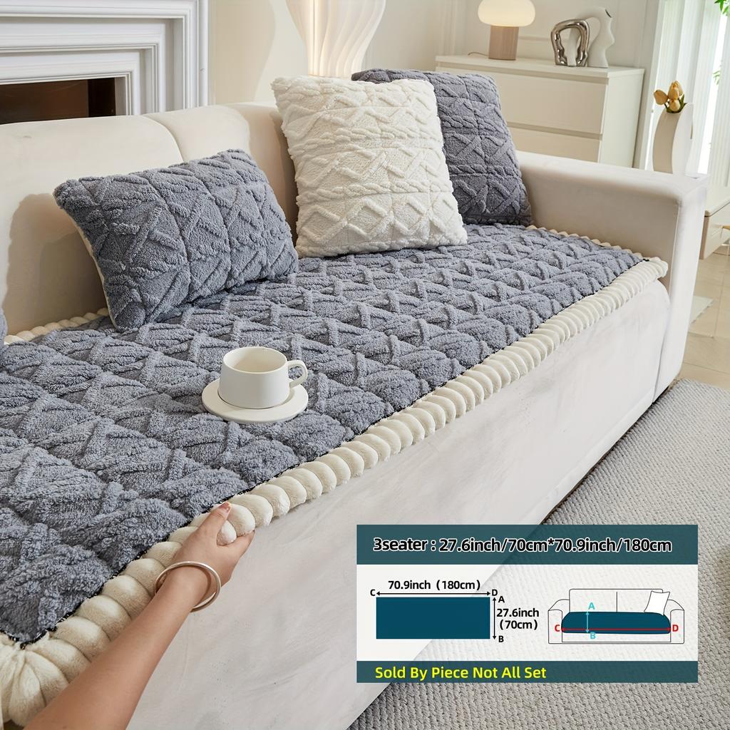 No Pillow 1pc Autumn and Winter Thickened Bohemian Style Quilted Sofa Cover with Pleats, Integrated Plush Fabric, Non-slip Protective Cover for Pets