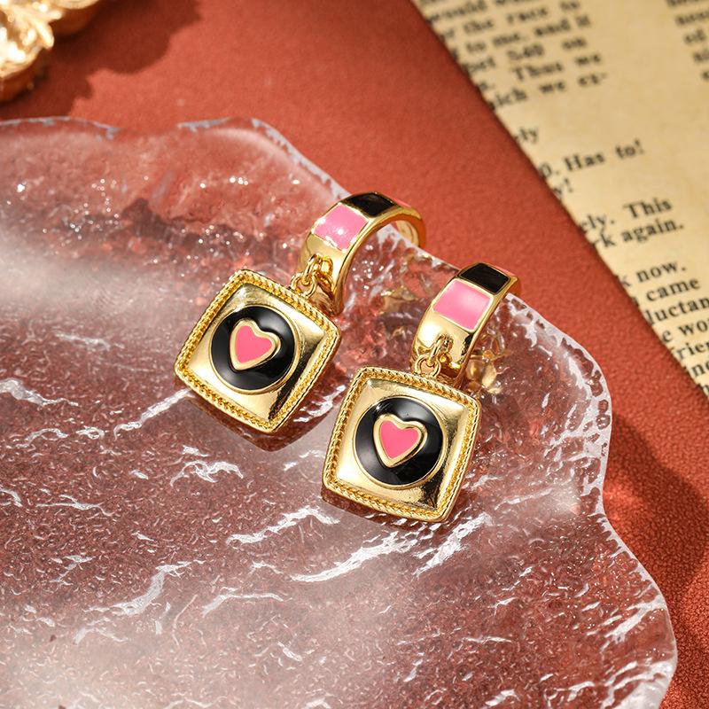 Jewelry New  Trend Retro Spades Enamel Earrings For Women's Small And Luxury Personalized Earrings