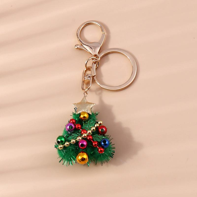 WTEMPO Christmas Keychains Kit Creative DIY Keychains Gifts Bags Keychains Pendents Accessories Festive Party Decor Felt Ball Bead Keychains