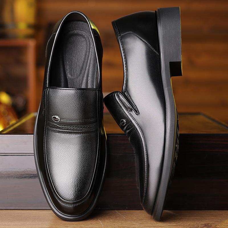 2024 winter large size leather dress leather shoes heightened soft surface middle-aged business leather shoes men's shoes