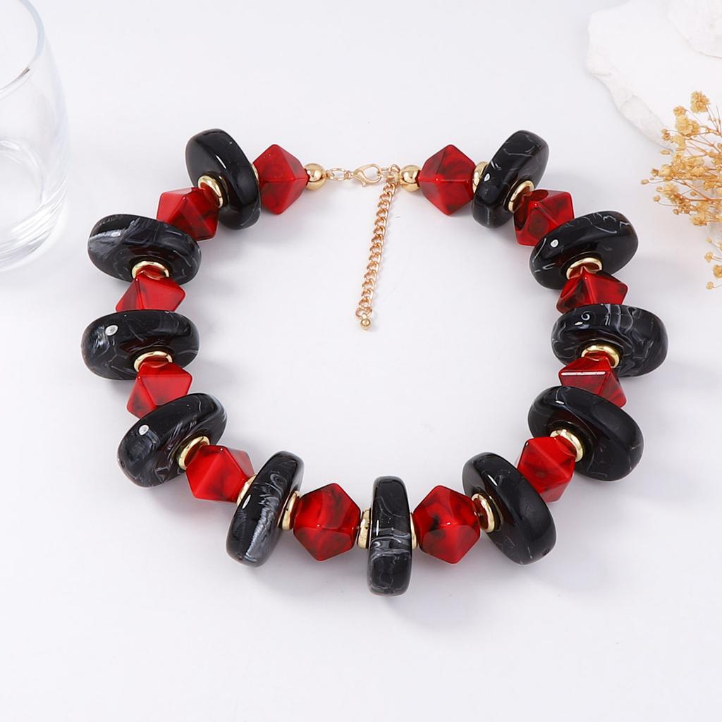 European and American retro simple casual exaggerated geometric beaded color matching necklace versatile commuter women's necklace