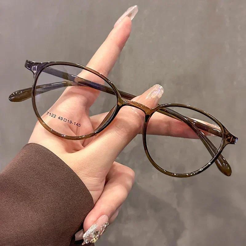 Ultra Light Comfortable Myopia Spectacles Frames for Male and Female Retro Round Optical Eye Spectacles Japanese Style TR90 Material Eye Spectacles