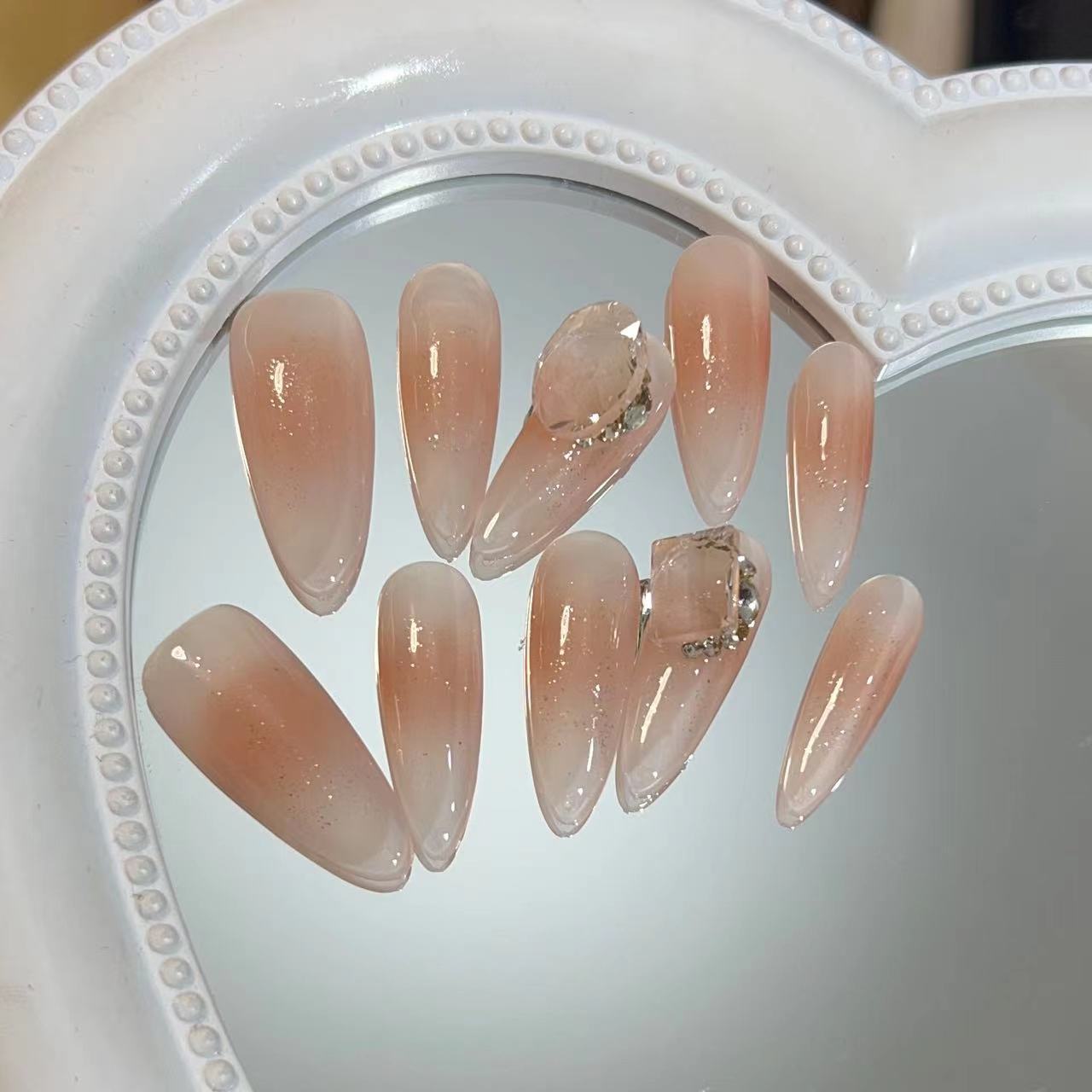 

Ношение доспехов Чистый маникюр ручной работы Готовый накладной ноготь Pure Luxuriant Nude Blush Flash Crystal Diamond Large L