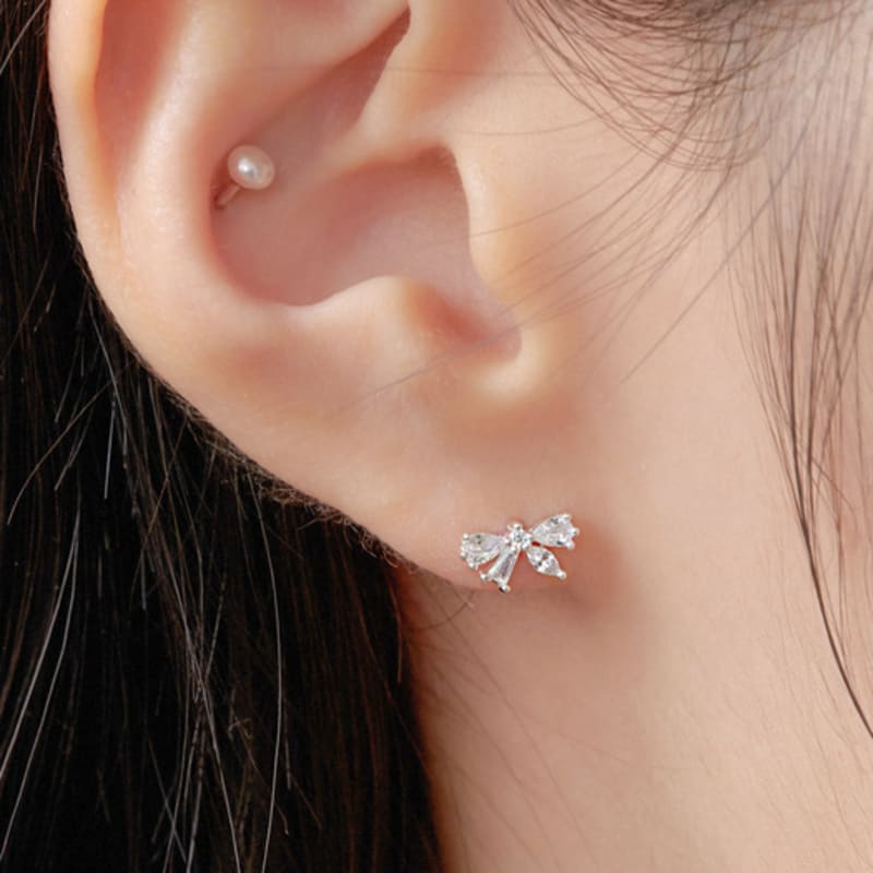 GETMEBLING RIBBON BUTTERFLY EARRING