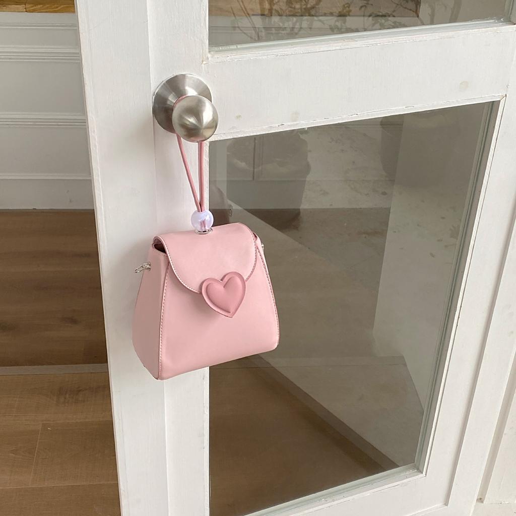 Cute Girl Heart Versatile Love Handbag Niche Design Small Square Bag Simple Fashion Shoulder Messenger Bag