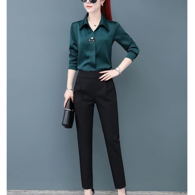 Women's High-Waisted Black Skinny Harem Pants - Slimming, Versatile, Casual & Professional Long Pants.