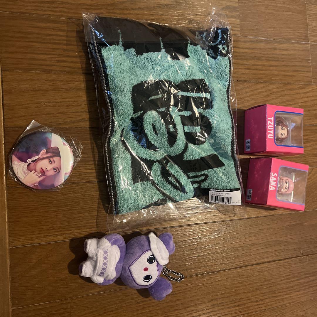 

[USED] Twice merchandise