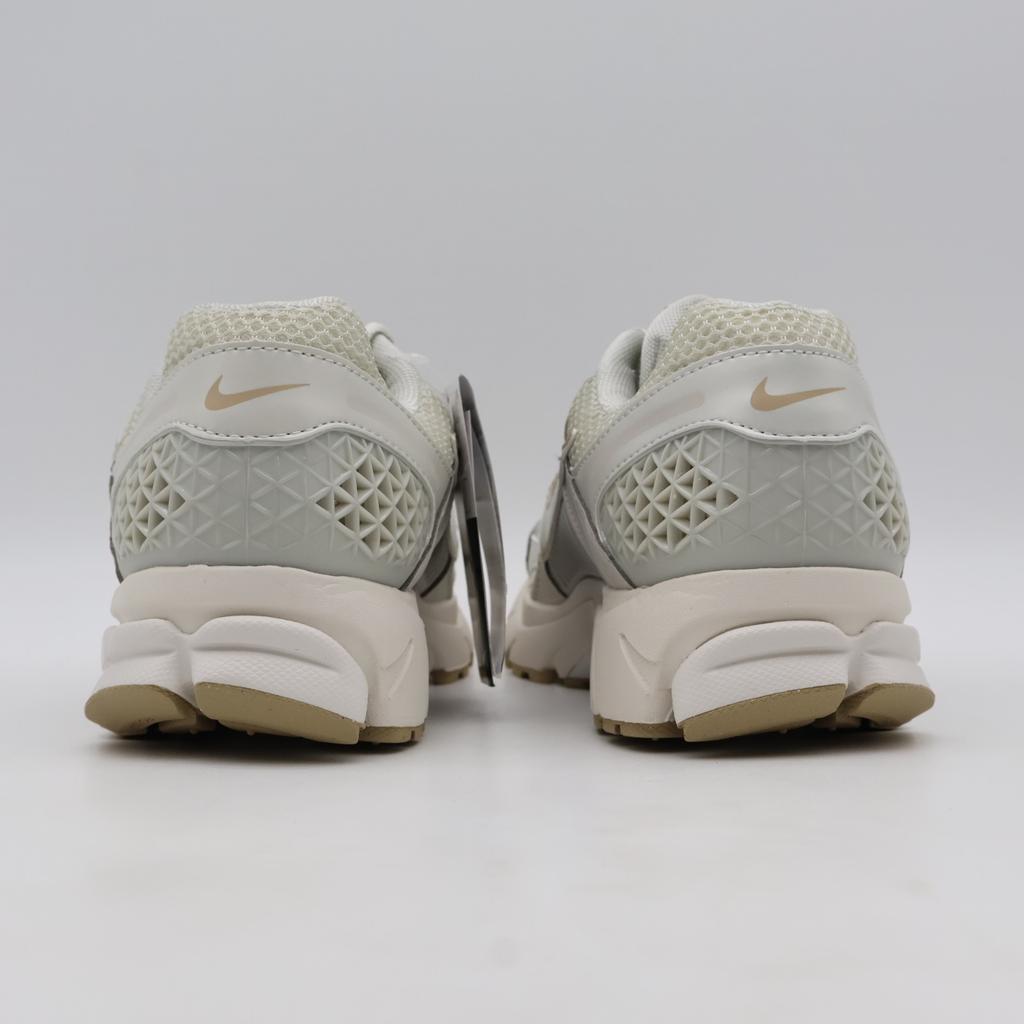IB8929-003 Nike Zoom Vomero 5 Light Bone Phantom (Women's)