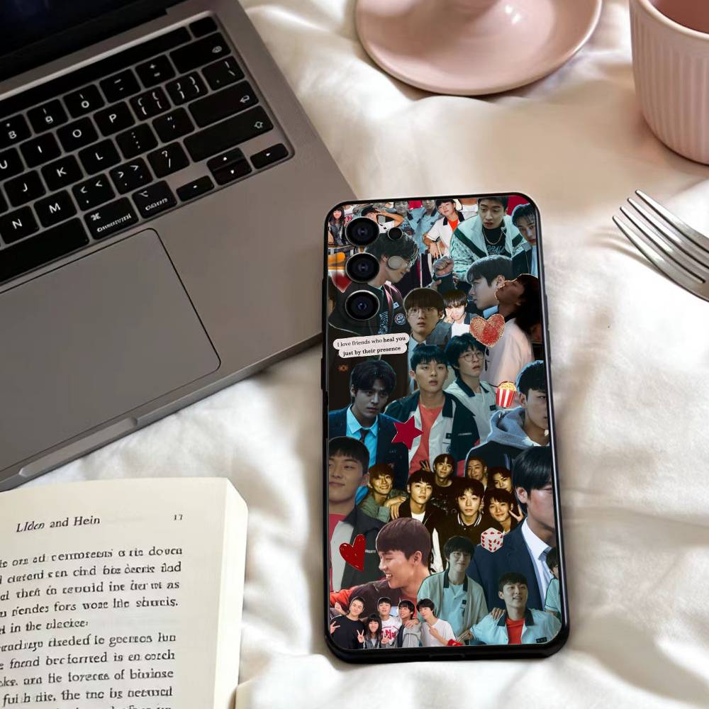 W-Weak hero class wallpaper Phone Case For Samsung S25,24,23,22,30,21,10,9,Ultra,Plus,Lite,FE,4,5 G Soft Black Case