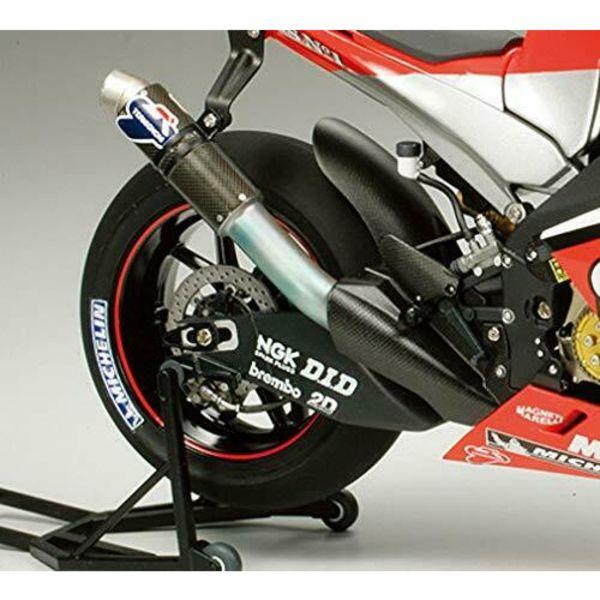Tamiya Motorcycle series No.100 Yamaha YZR-M1'04 No7/No.33 Plastic Model Kit NEW