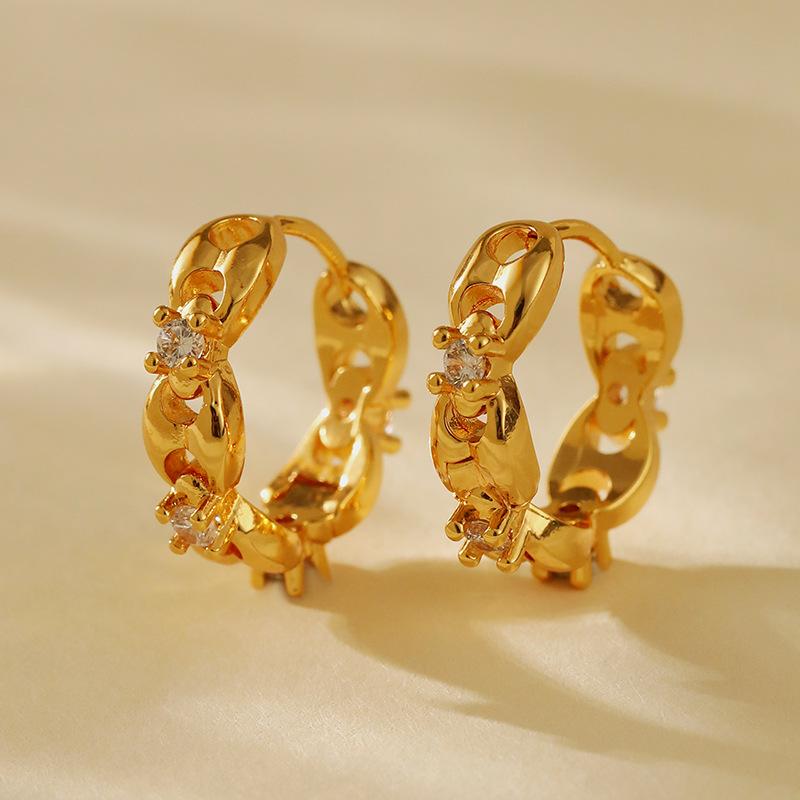 Micro Paved Zircon Ear Buckles Women Classic Fashion Versatile Ol Earrings Jewelry