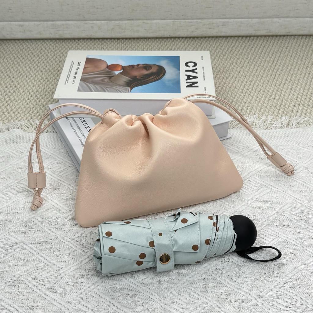 Women's 2026 New Korean Style Lambskin Cloud Bag: Fashionable Pleated Design, Versatile Drawstring, Single Shoulder, Crossbody Bag.