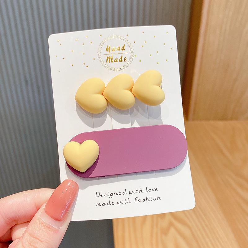 Pink Dopamine Hair Clip: Y2K Seamless Round Hairpin - Cute Small Side Clip for Women’s Bangs